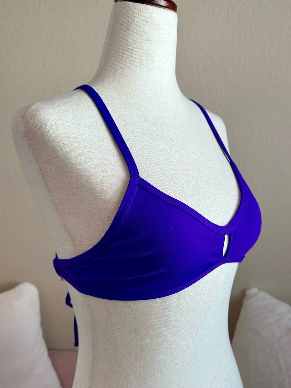 JOLYN Bikini Top Vent Purple (Grape) New Without Tags Size M Pool Beach Made USA